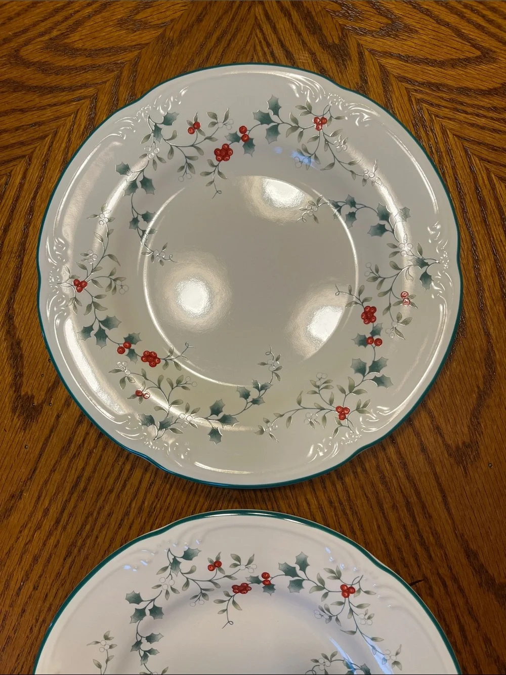 Pfaltzgraff Winterberry 8” salad plates - set of 2
